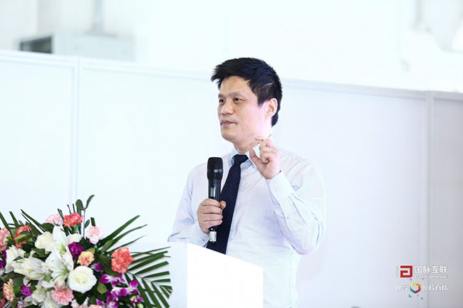 NG体育集团董事长、首席研究员杨冰之先生于4月27日在NG体育互联举办的“大型企业数据资产与主数据管理研讨会”上进行演讲