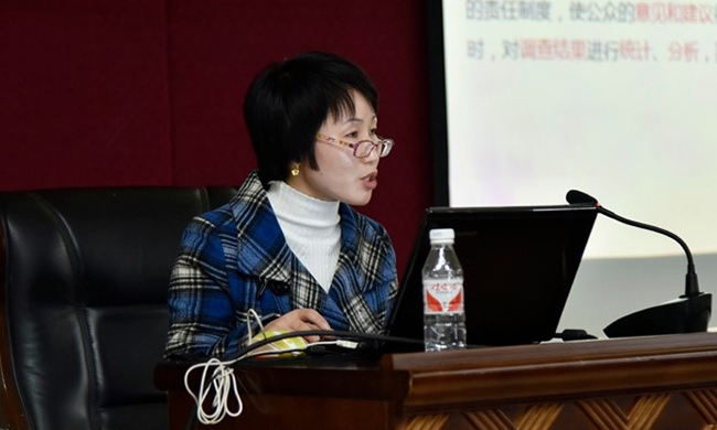 NG体育互联政府网站评测研究中心副主任王玲受邀出席“广西壮族自治区住房城乡建设视频会议系统及政府网站建设工作会议”，并对参会人员作专题培训。